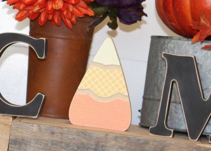 Interchangeable Welcome Letters {candy corn}