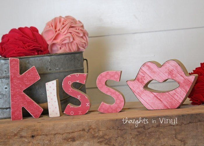 Wooden Kiss Letters