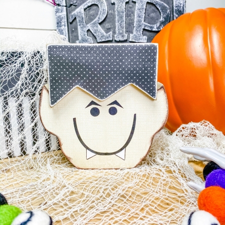 Wood Dracula tiered tray