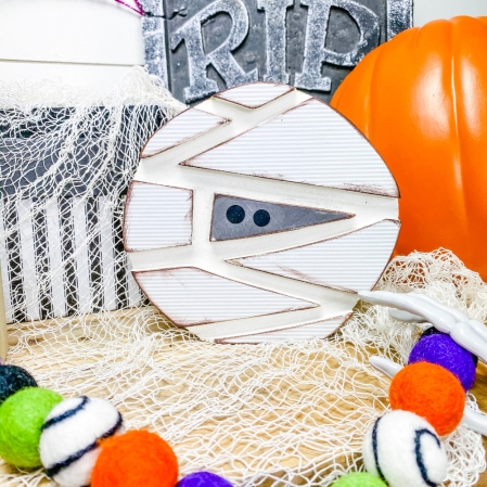 mummy cutout tiered tray